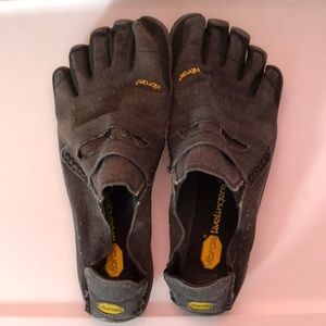 Vibram FiveFingers CVT-Hemp Shoes